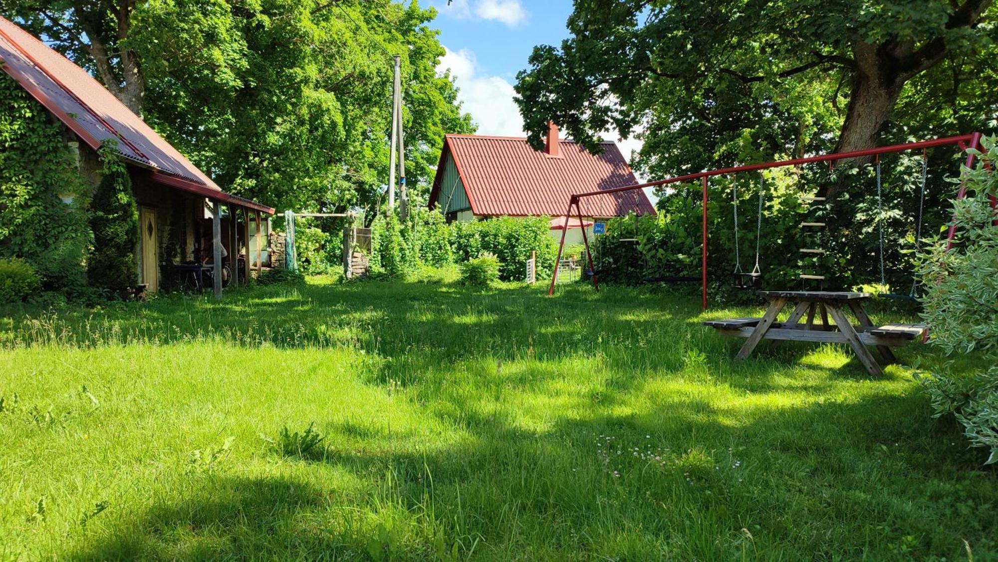 Viini Puhkemaja Guest House Mustjala Exterior photo